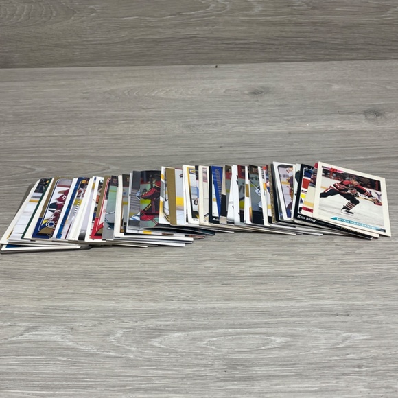 Hockey Cards - Picture 2 of 4